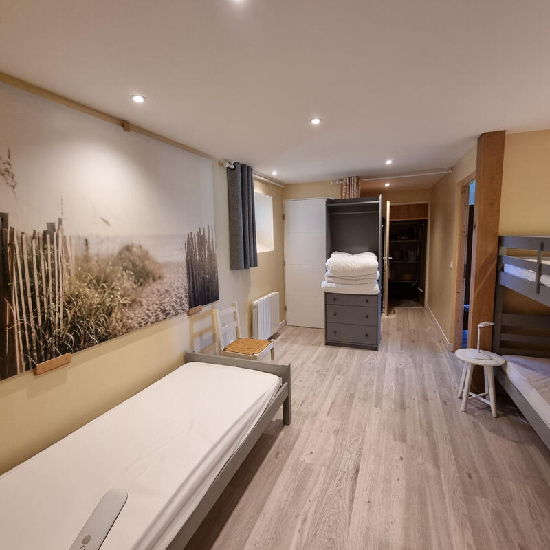 Maison - 225 m² - 8 pièces