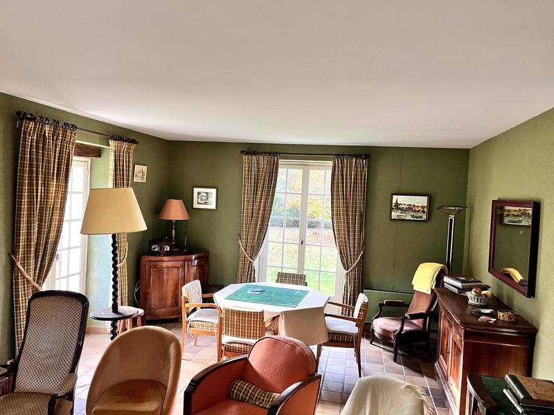 Maison - 175 m² - 7 pièces