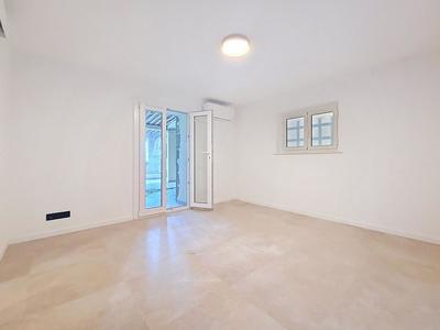 Duplex - 152 m² - 5 pièces