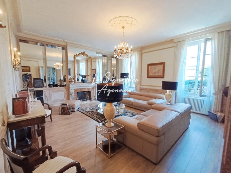 Maison - 336 m² - 12 pièces