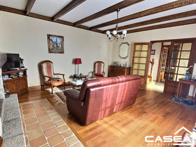 Maison ancienne - 191 m² - 8 pièces