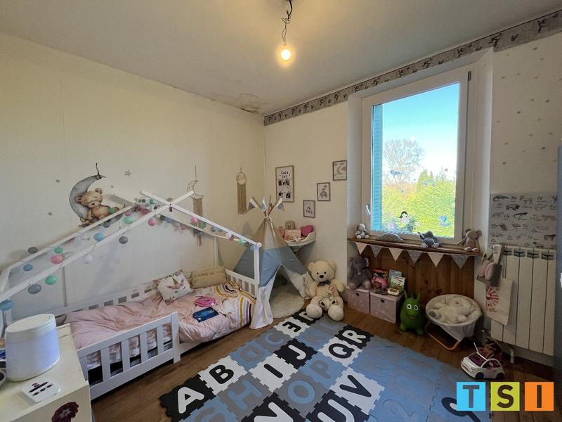 Maison - 260 m² - 7 pièces