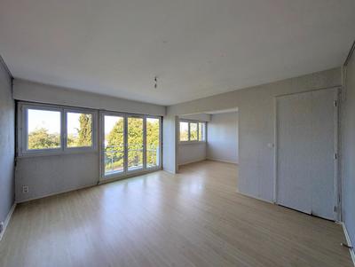 Appartement - 83 m² - 4 pièces