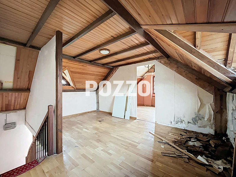 Maison - 102 m² - 4 pièces