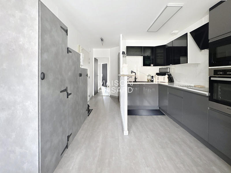 Appartement - 64 m² - 3 pièces