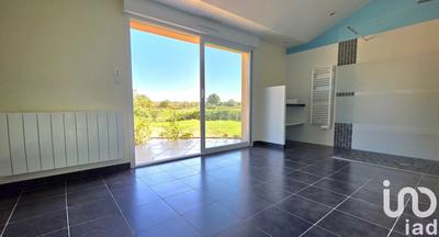 Maison - 190 m² - 6 pièces