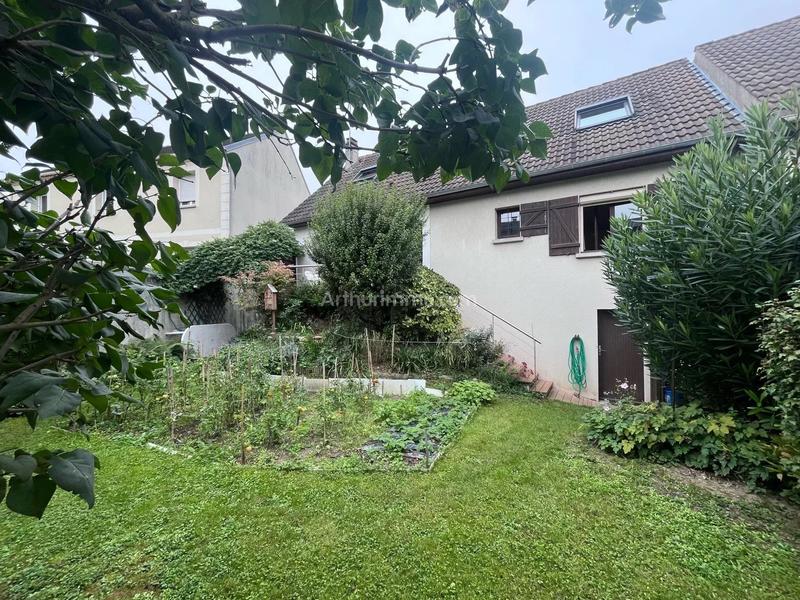 Maison - 121 m² - 6 pièces