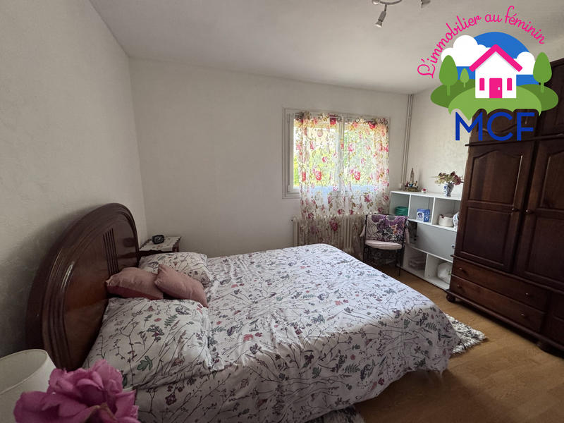 Maison traditionnelle - 121 m² - 7 pièces