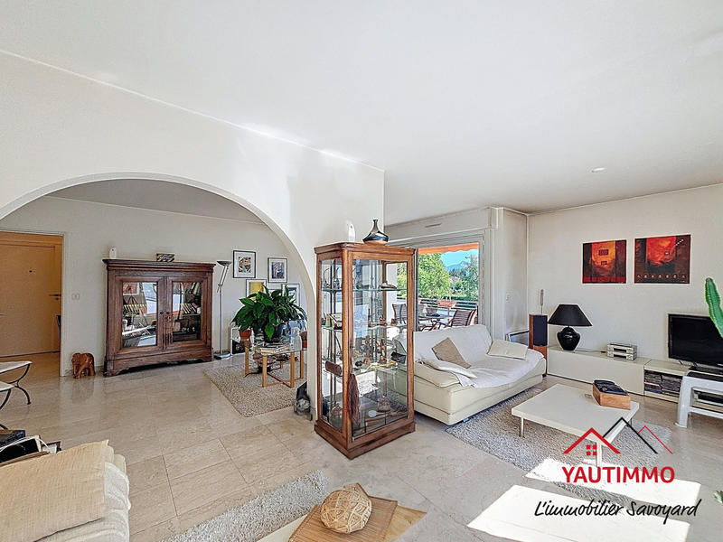 Appartement - 120 m² - 5 pièces