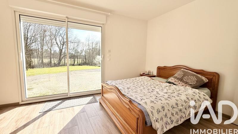 Maison - 212 m² - 8 pièces