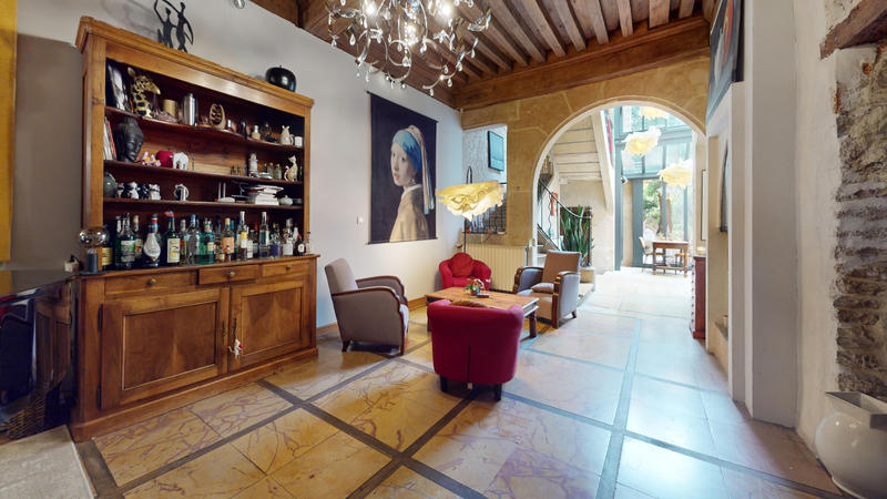 Maison - 321 m² - 17 pièces