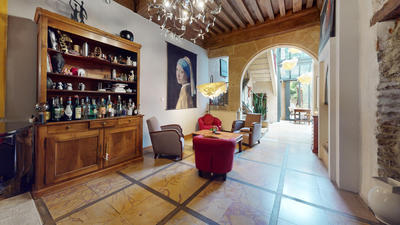 Maison - 321 m² - 17 pièces