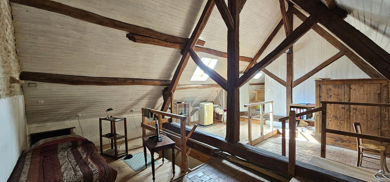 Maison - 90 m² - 5 pièces