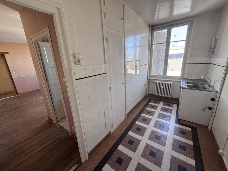 Appartement - 94 m² - 5 pièces