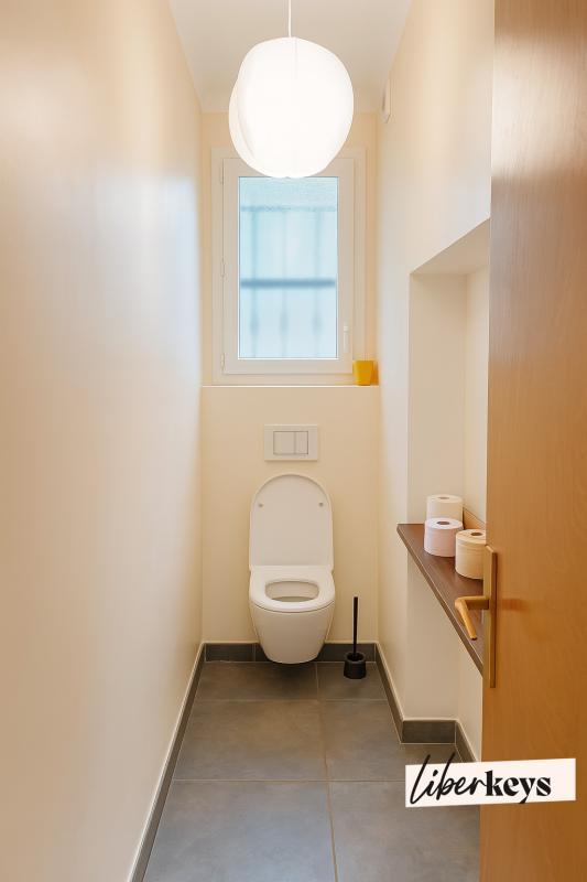 Maison - 256 m² - 6 pièces