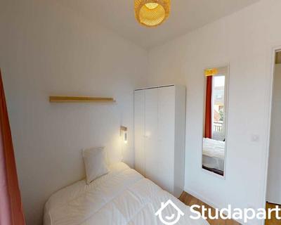 Chambre - 63 m² - 1 pièce