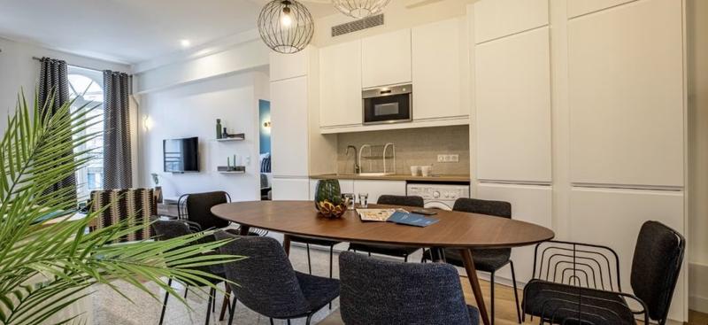 Appartement - 217 m² - 4 pièces