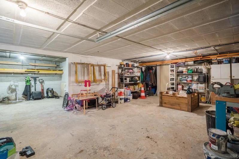 Maison - 230 m² - 10 pièces