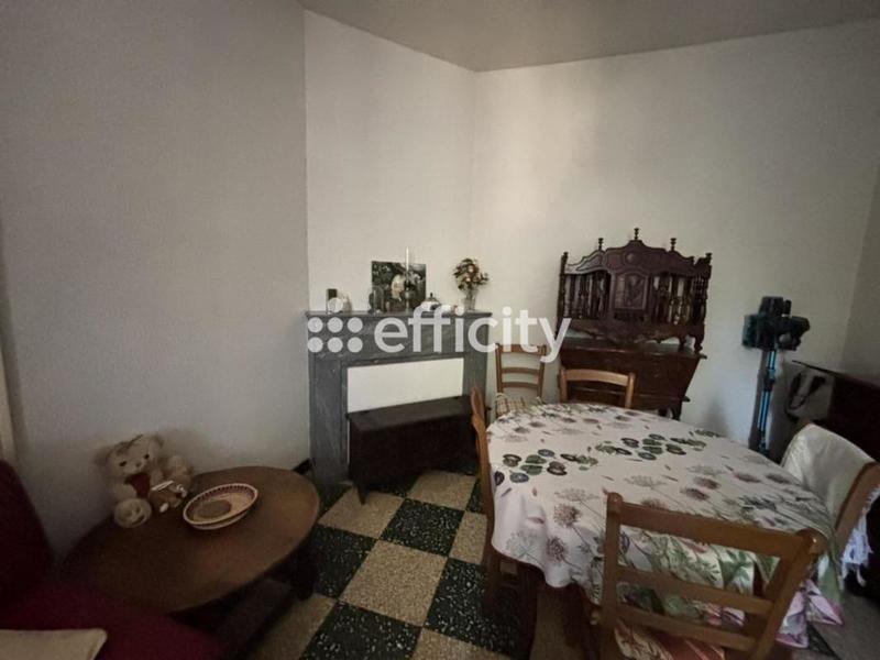 Immeuble - 175 m² - 8 pièces