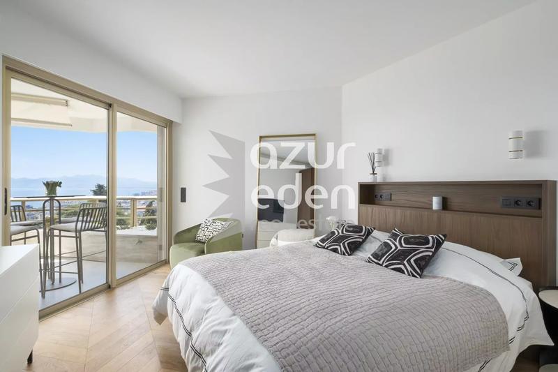 Appartement - 90 m² - 4 pièces