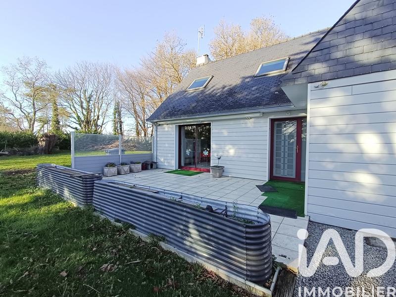 Maison - 183 m² - 11 pièces