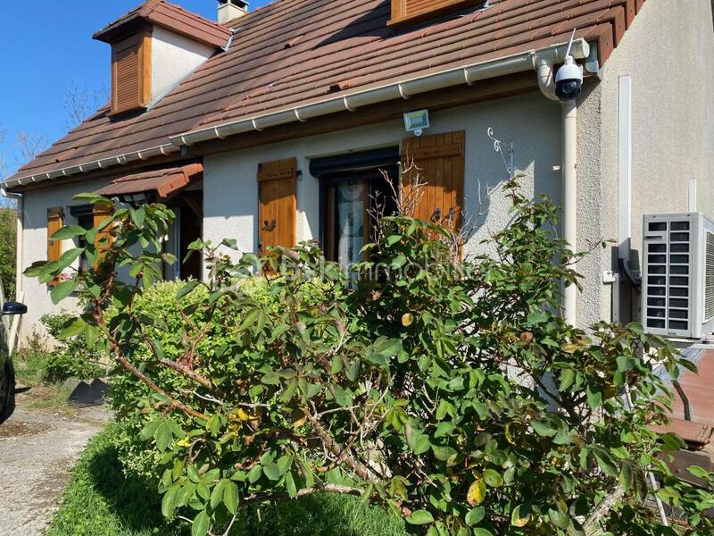 Maison - 95 m² - 6 pièces