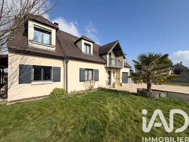 Maison - 147 m² - 8 pièces