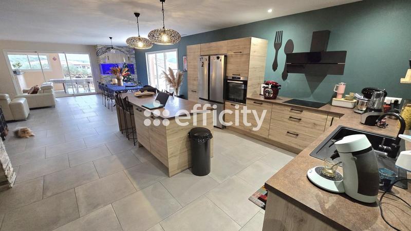 Villa - 181 m² - 6 pièces