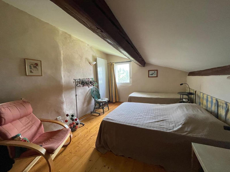 Maison - 320 m² - 9 pièces