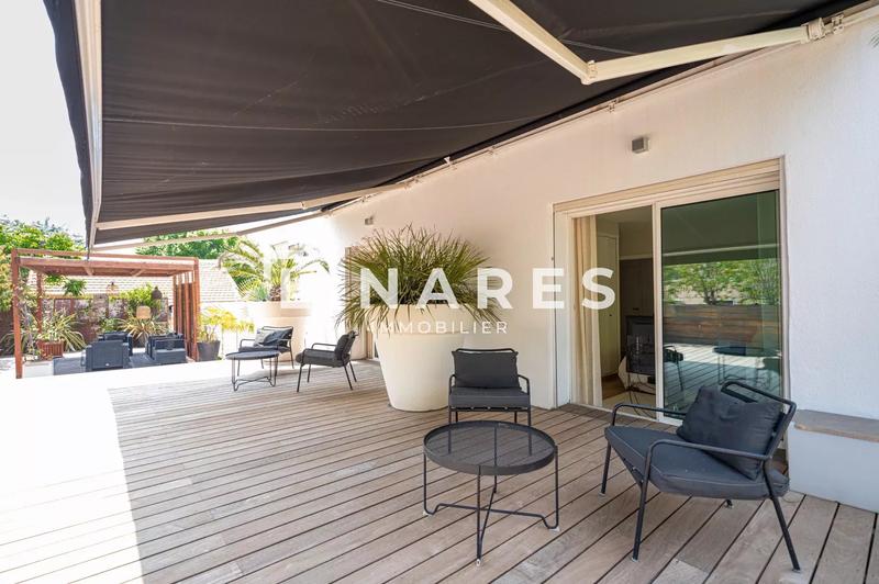 Maison - 306 m² - 6 pièces