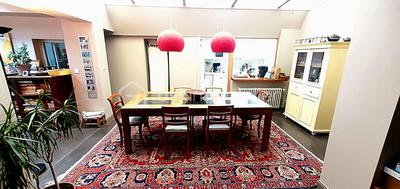 Maison de ville - 200 m² - 14 pièces