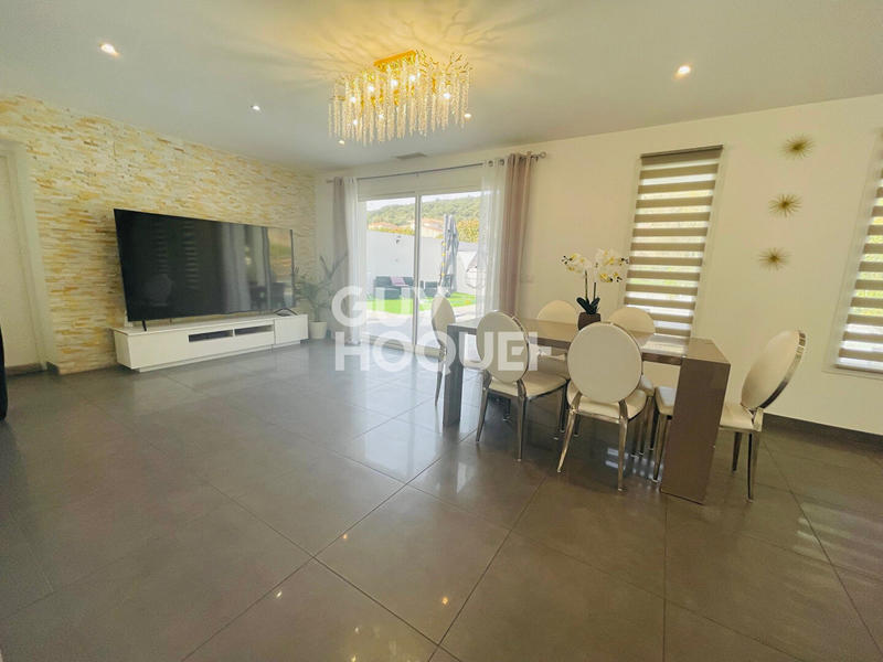 Maison - 176 m² - 7 pièces