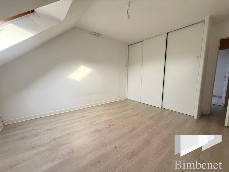 Maison traditionnelle - 141 m² - 6 pièces