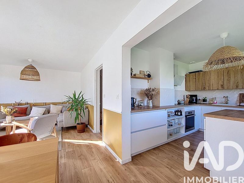 Maison - 98 m² - 5 pièces