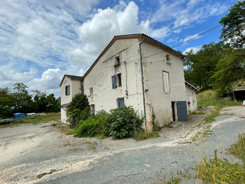 Demeure - 1 187 m² - 10 pièces