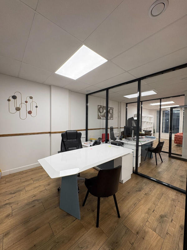 Local commercial - 330 m²