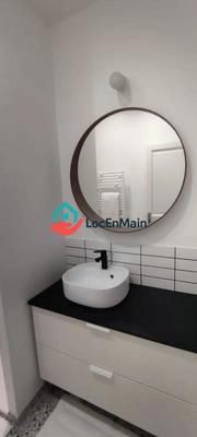 Studio - 50 m² - 1 pièce