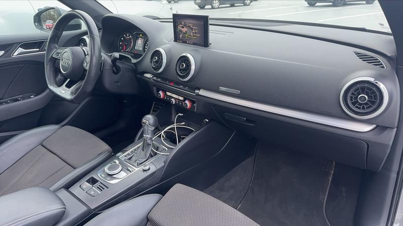 Audi A3 sportback III 35 Tfsi 150 s-Tronic7 s line - Automatique Toit ouvrant