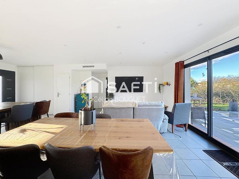 Maison - 94 m² - 5 pièces