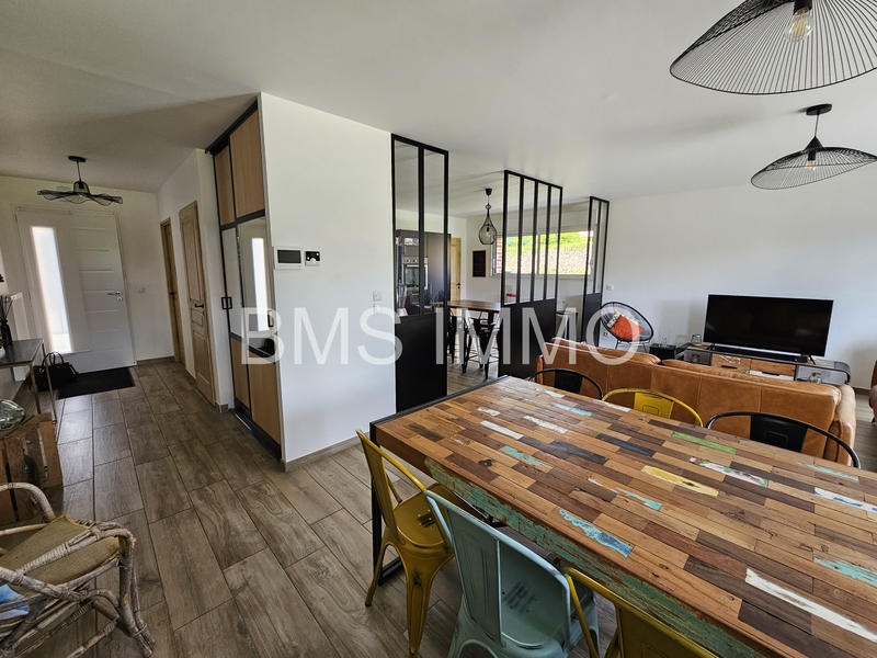 Maison - 108 m² - 4 pièces