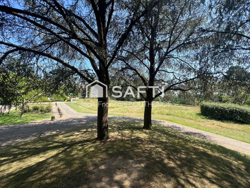 Appartement - 90 m² - 4 pièces