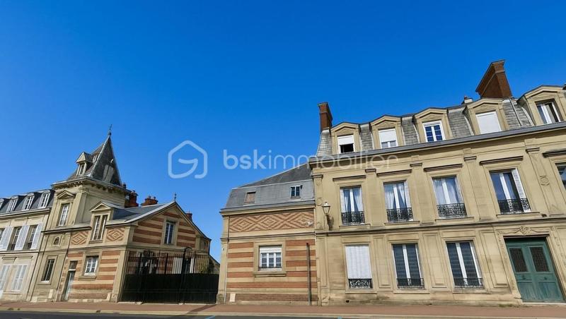 Maison bourgeoise - 426 m² - 14 pièces