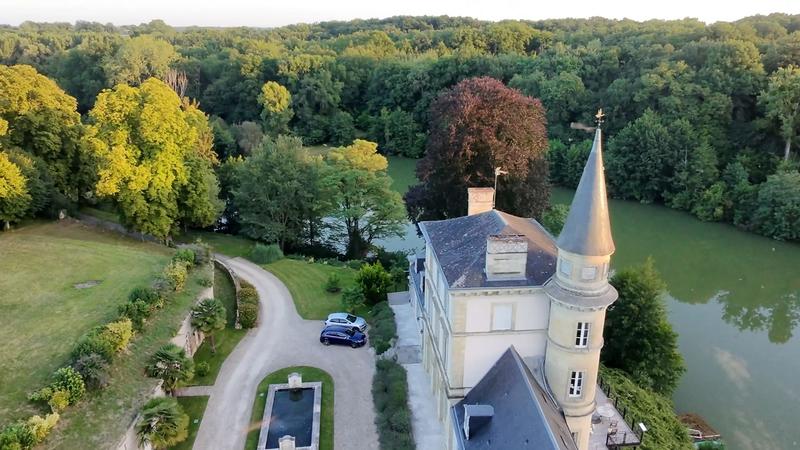 Château - 650 m² - 15 pièces