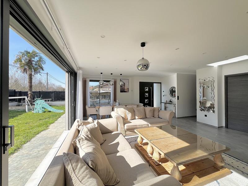 Maison contemporaine - 156 m² - 5 pièces