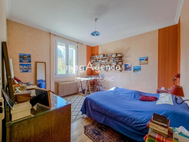 Maison - 180 m² - 7 pièces