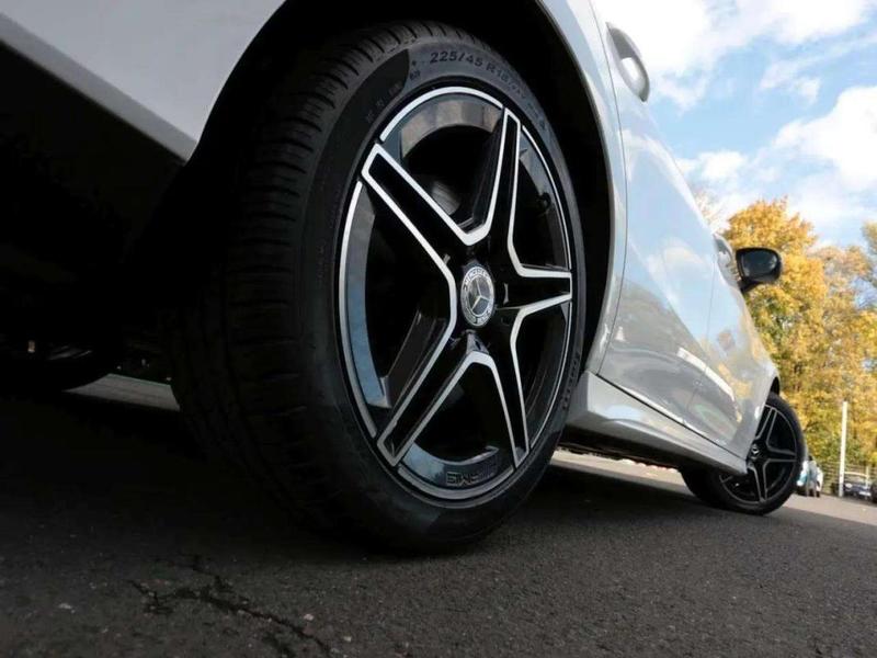 Mercedes Cla 250 e Sb Amg MBUXNavi+ Pano