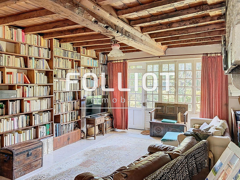 Maison - 180 m² - 8 pièces