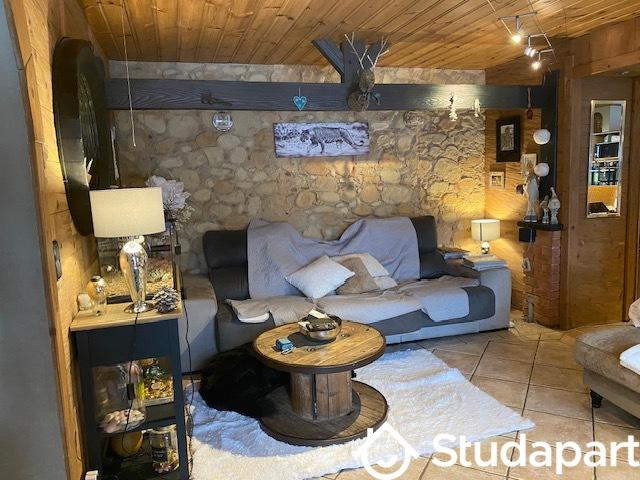 Chambre - 15 m² - 1 pièce