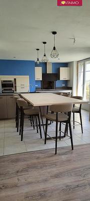 Maison - 179 m² - 10 pièces