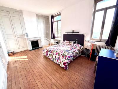 Maison - 227 m² - 8 pièces